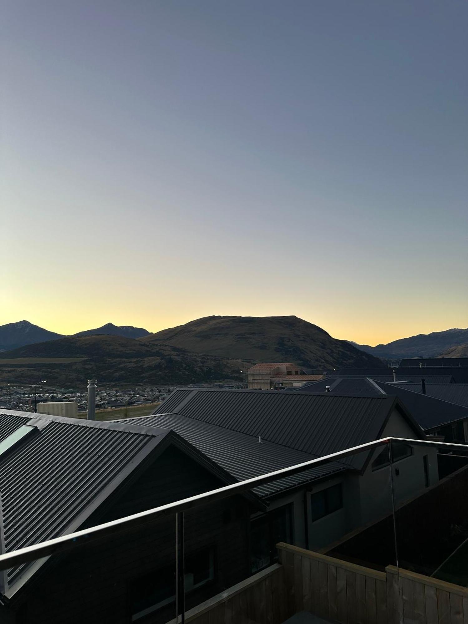 Remarkable View With Hot Tub Frankton Bagian luar foto